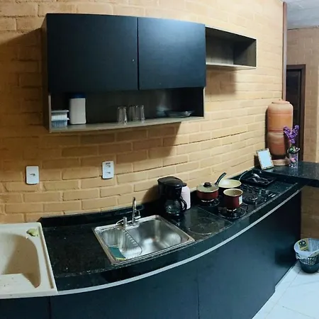 Flat Com 2 Quartos Ar E Uma Vista Espetacular Na Area Central De Gv Com Cozinha Completa-Bom P Grupos Ou Familias Ou Empresas Governador Valadares Exterior photo